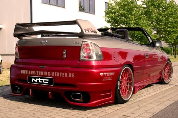 Achterspoiler Shogun 2 voor de Opel Astra F